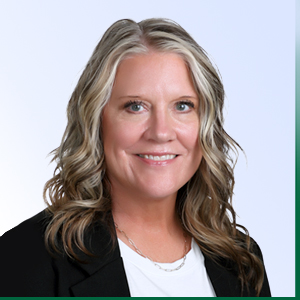 Photo of Traci Lindgren